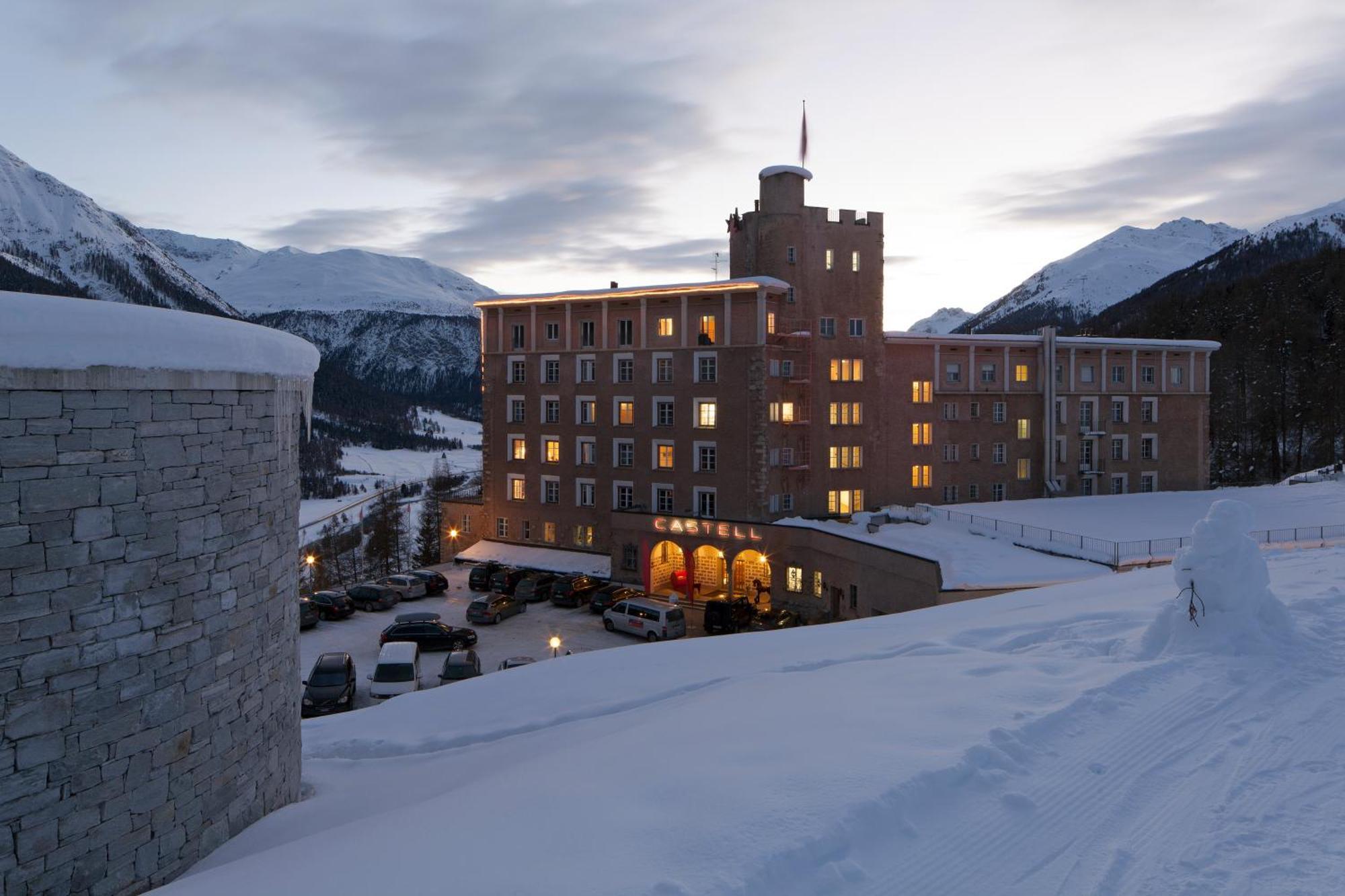 Hotel Castell Цуоц Экстерьер фото