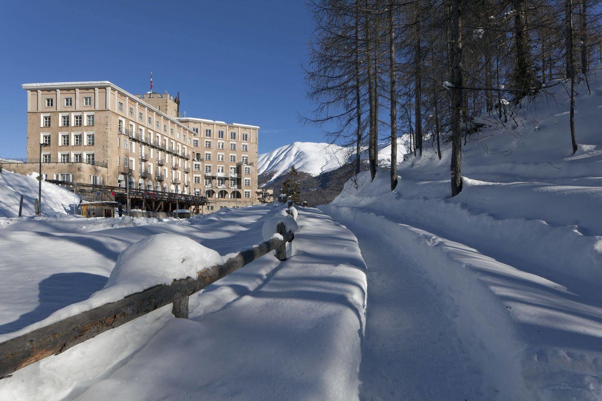 Hotel Castell Цуоц Экстерьер фото
