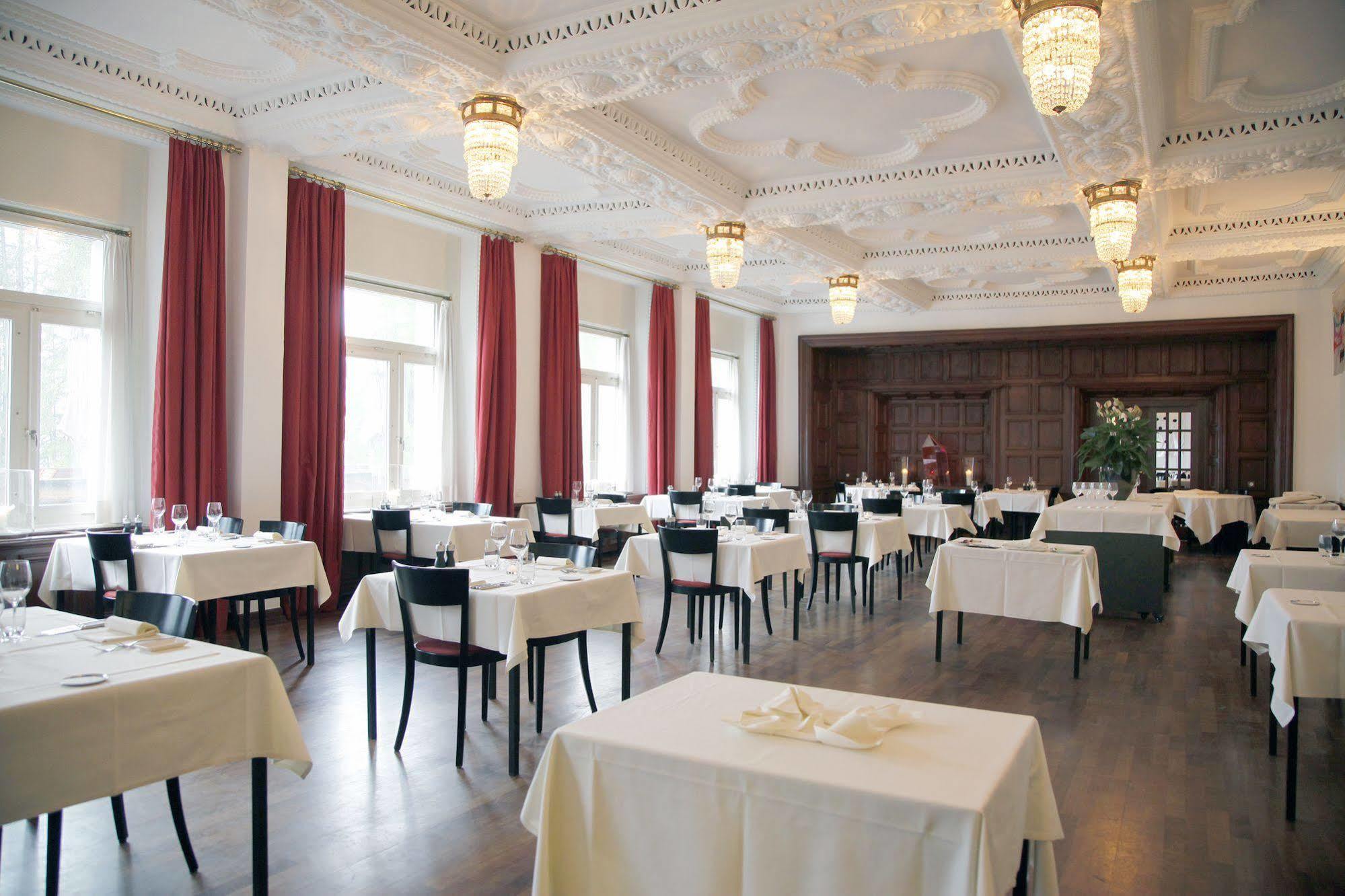 Hotel Castell Цуоц Экстерьер фото