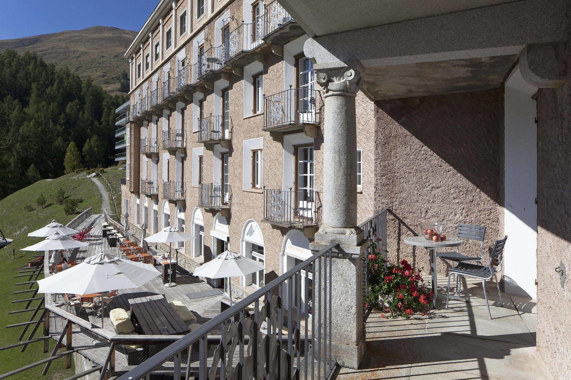 Hotel Castell Цуоц Экстерьер фото