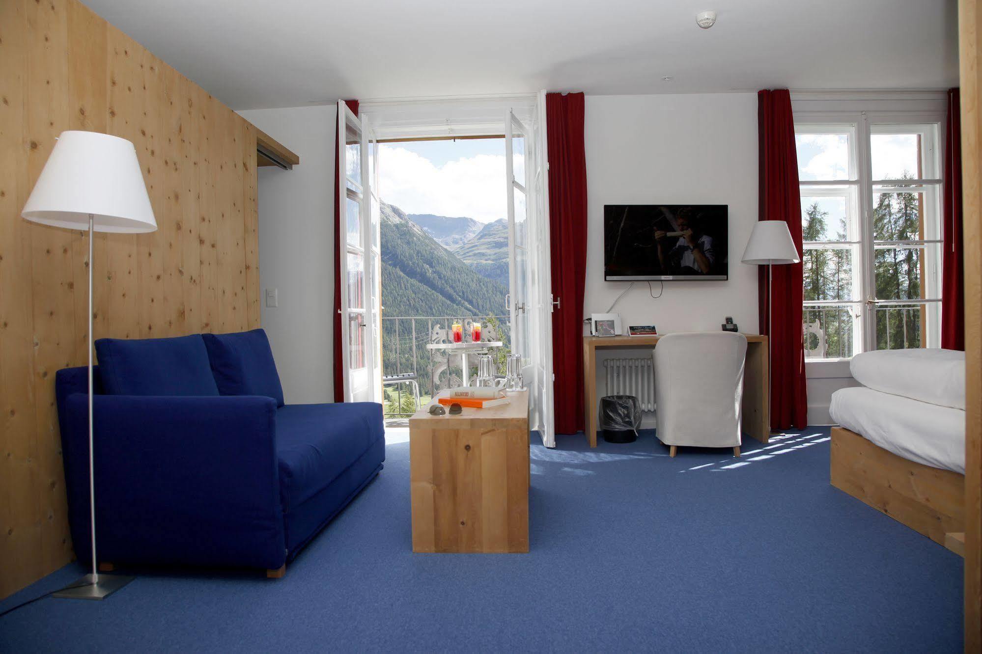 Hotel Castell Цуоц Экстерьер фото